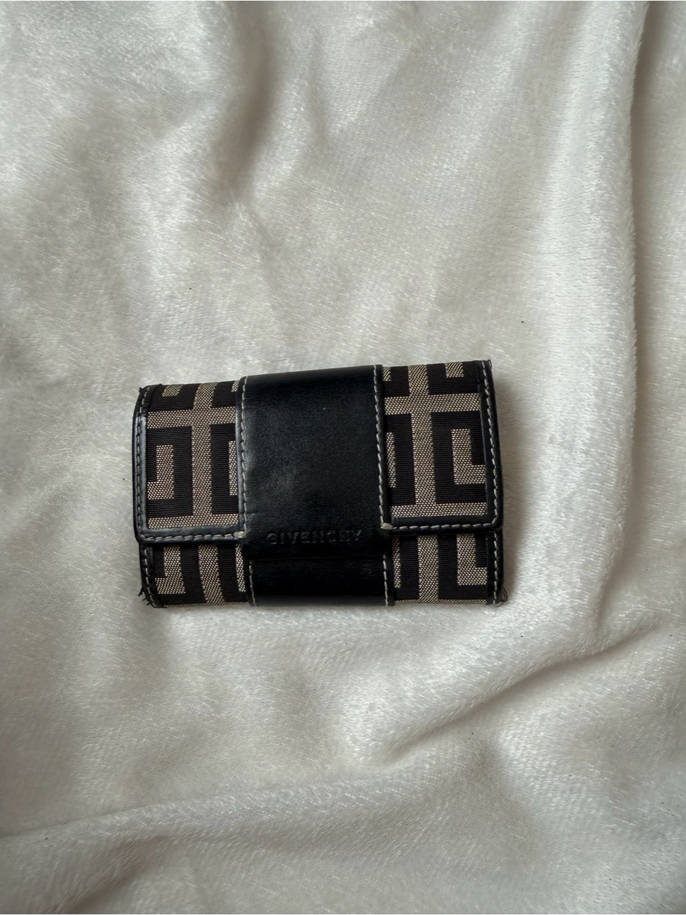 Givenchy key holder
